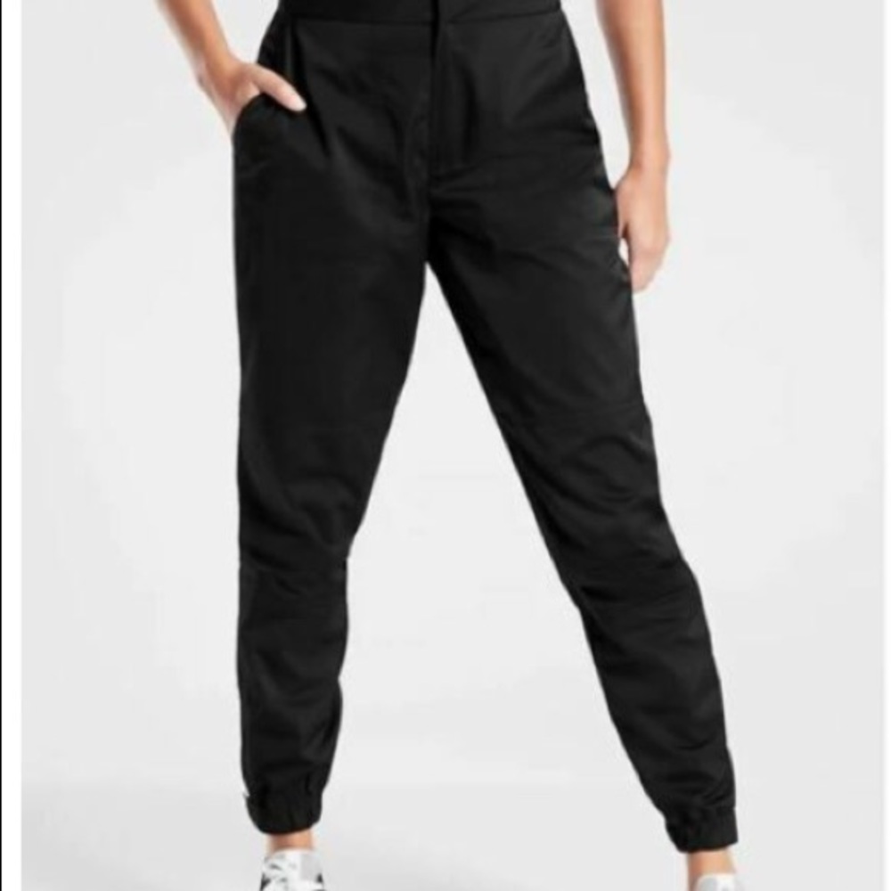Athleta Radiant Jogger Pants.  Women’s Size 0.  Black.